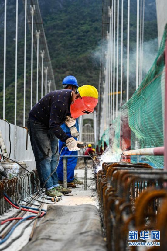 丽江至香格里拉铁路建设有序推进